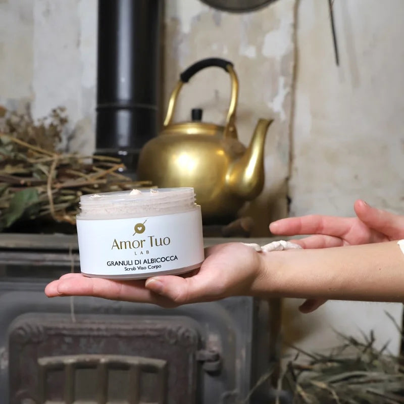 Amor Tuo Lab - Granuli di Albicocca - Scrub Viso Corpo 02